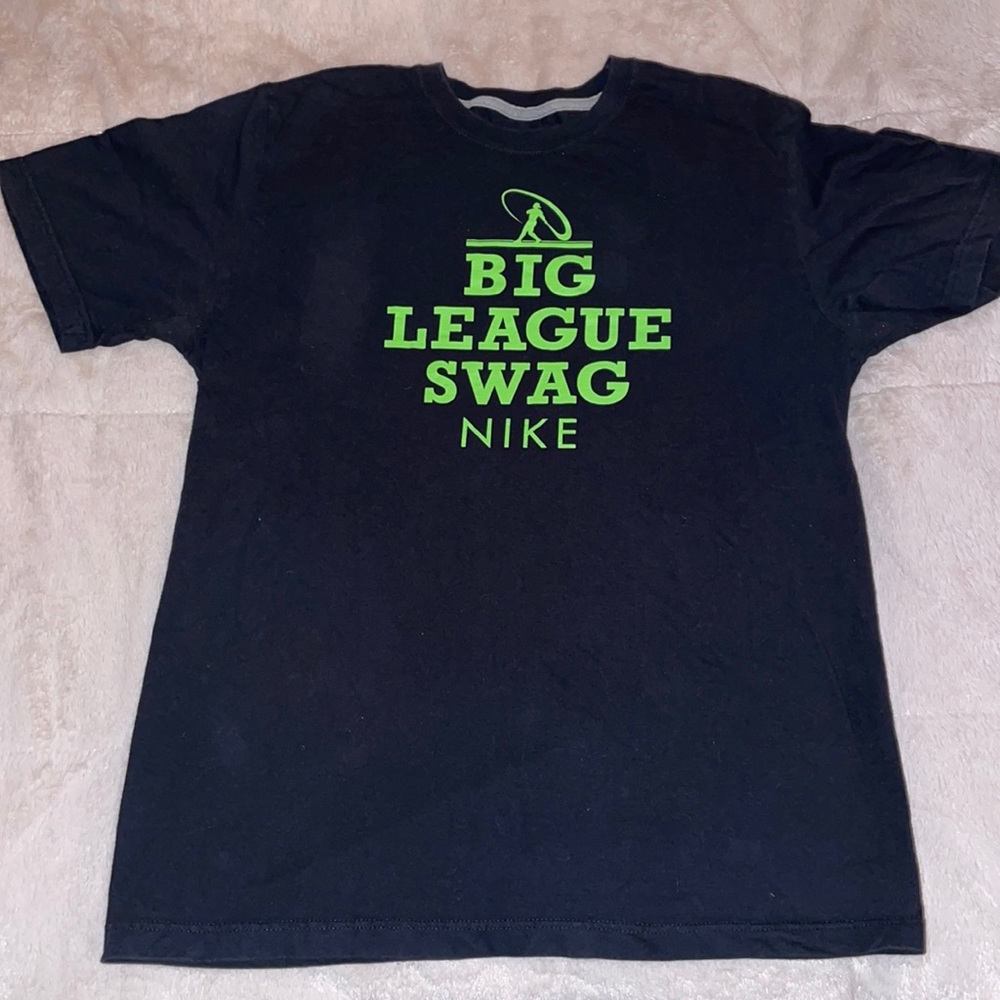 Nike t-shirt